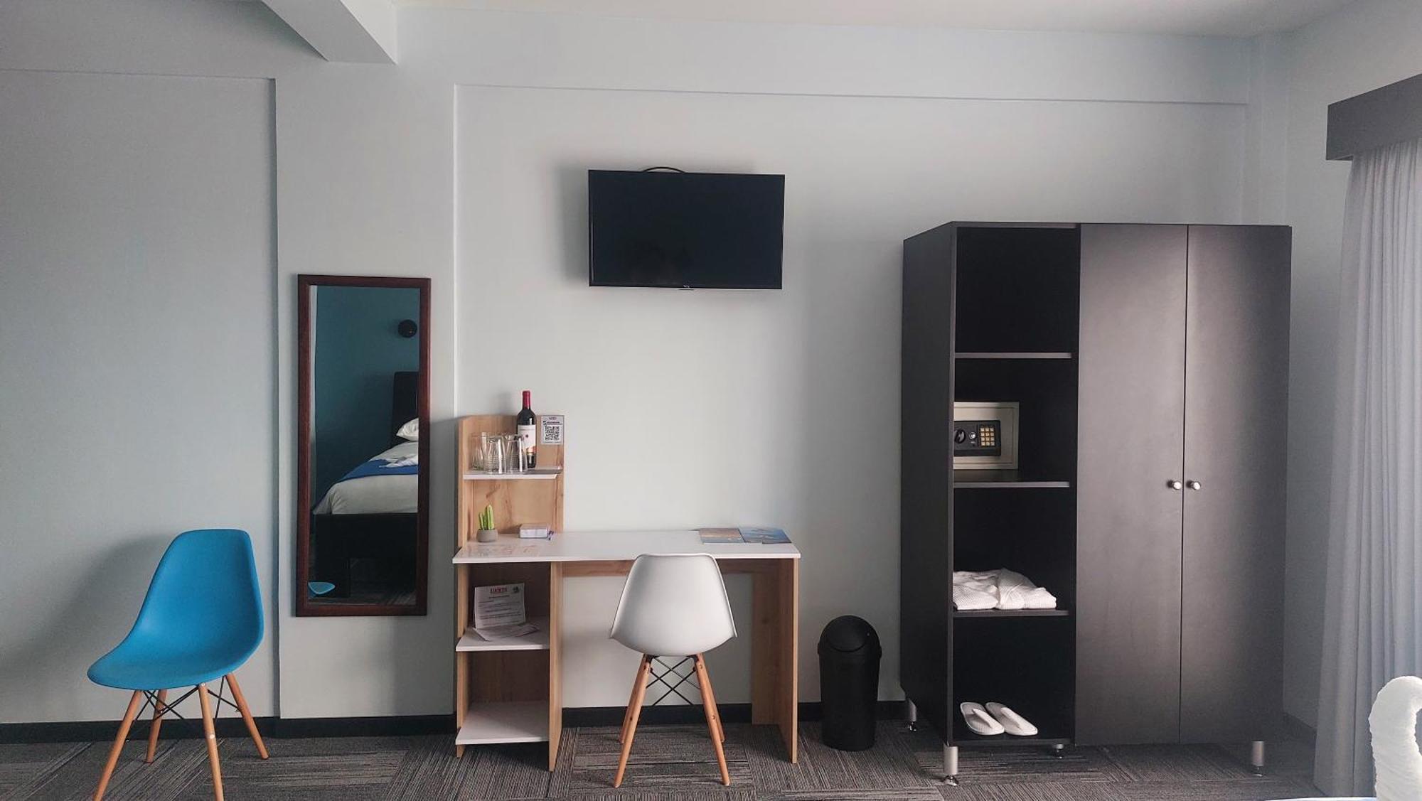 Hotel Luckys San Isidro De El General Екстер'єр фото